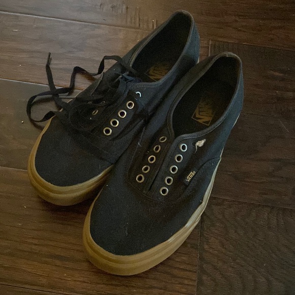 Vans (Men’s) - Picture 1 of 3